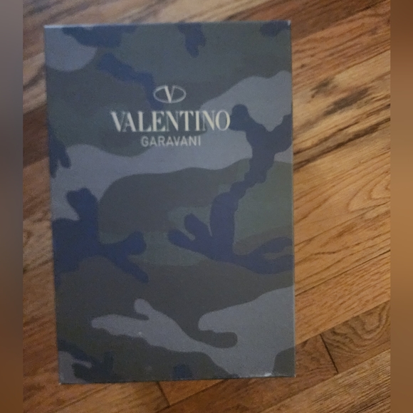 Valentino Rockstud camo sneakers - Picture 2 of 4